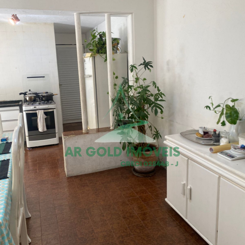 Casa à venda no Jardim Mangalot | 104m² de terreno | 88m² de área construída | 3 dormitórios | 2 vag