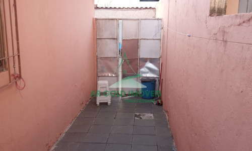 Oportunidade Imperdível! Imóvel com 3 residências no mesmo terreno – ideal para morar e investir!