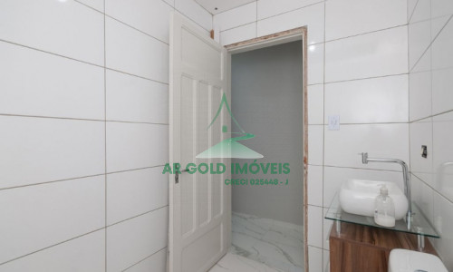 Casa comercial à venda em Santana | 125m² | 6 salas | Pronta para uso | Ao lado do Metrô