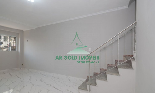 Casa comercial à venda em Santana | 125m² | 6 salas | Pronta para uso | Ao lado do Metrô