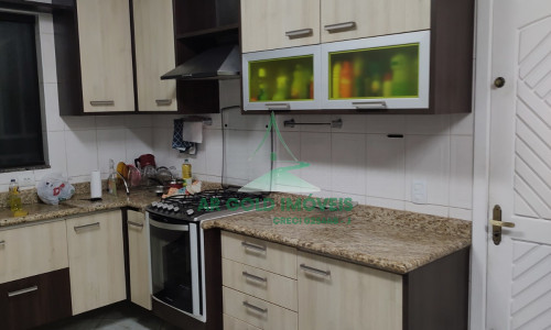 Sobrado à venda na Vila Califórnia | 3 dormitórios | 220m² | 4 vagas | Área gourmet