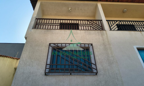 Sobrado à venda na Vila Califórnia | 3 dormitórios | 220m² | 4 vagas | Área gourmet