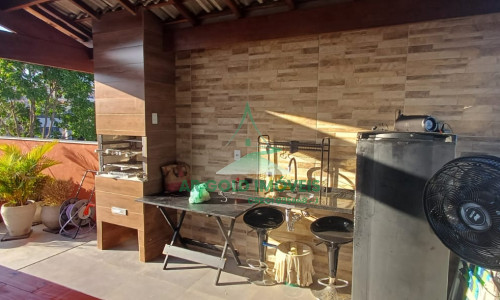 Imóvel misto à venda | Residencial e comercial | 3 dormitórios | Piscina | Loja integrada