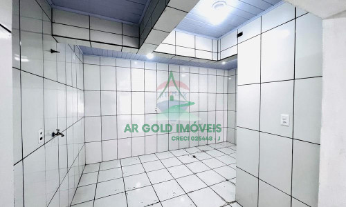 Galpão comercial para locação na Barra Funda | 80m² | Vão livre | Rua Anhanguera