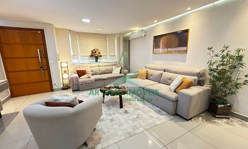 Sobrado à venda no Tatuapé | 3 suítes | 5 vagas | Mobiliado | Próx. Metrô, Shoppings