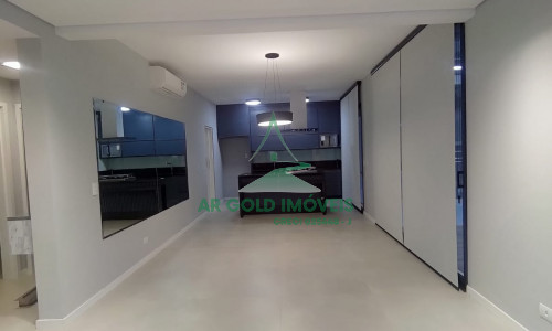 Casa de alto padrão à venda em Atibaia | Condomínio La Reserva | 4 suítes | Vista Pedra Grande