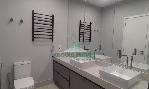 Casa de alto padrão à venda em Atibaia | Condomínio La Reserva | 4 suítes | Vista Pedra Grande