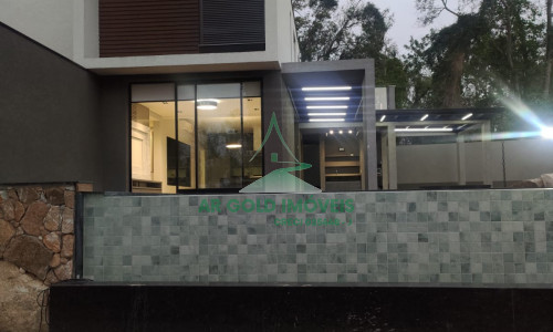 Casa de alto padrão à venda em Atibaia | Condomínio La Reserva | 4 suítes | Vista Pedra Grande