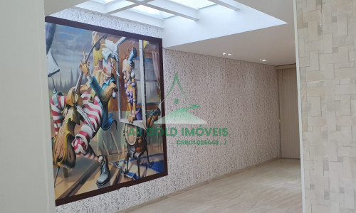 Casa moderna à venda ou locação no Ipiranga | 2 suítes | 2 vagas | 400m do Metrô Sacomã