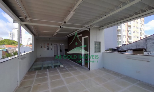 Casa moderna à venda ou locação no Ipiranga | 2 suítes | 2 vagas | 400m do Metrô Sacomã