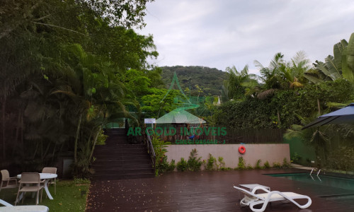 Casa em condomínio fechado à venda ou locação em Juquehy | 4 suítes | Lazer completo | Próx. à praia