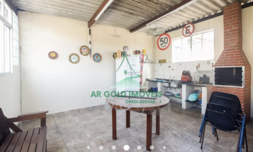 Casa à venda na Penha | 100m² | 2 dormitórios | Churrasqueira | Próx. Shopping e Metrô