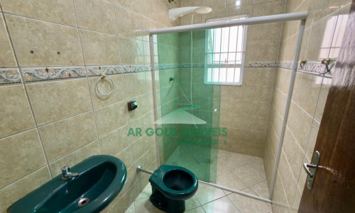 Sobrado à venda no Jd. N. Sra. do Carmo | 163m² | 2 suítes | Churrasqueira | 2 vagas