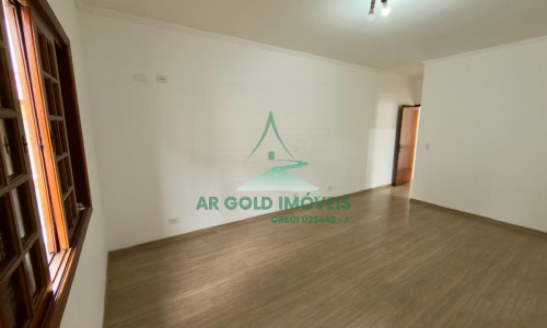 Sobrado à venda no Jd. N. Sra. do Carmo | 163m² | 2 suítes | Churrasqueira | 2 vagas