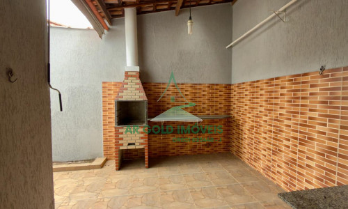 Sobrado à venda no Jd. N. Sra. do Carmo | 163m² | 2 suítes | Churrasqueira | 2 vagas