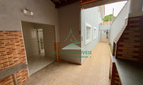 Sobrado à venda no Jd. N. Sra. do Carmo | 163m² | 2 suítes | Churrasqueira | 2 vagas