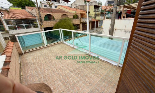 Sobrado à venda no Jd. N. Sra. do Carmo | 163m² | 2 suítes | Churrasqueira | 2 vagas