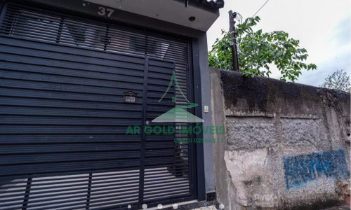 Sobrado à venda no Jardim Nordeste | 112m² | 3 dormitórios | 2 vagas | Praça Santa Quitéria