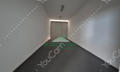 Galpão à venda na Vila Prudente | 460m² construídos | Trifásico | Acesso para caminhões