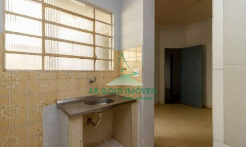 Casa térrea para locação em Perdizes | 400m² | 3 dormitórios | 3 vagas | Rua Piracuama