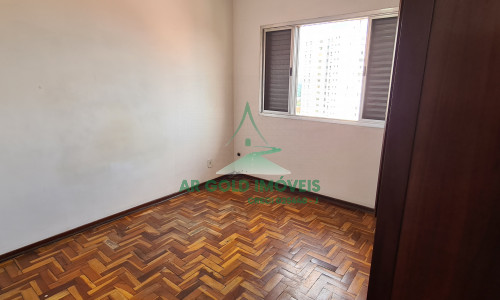 Casa à venda ou locação no Alto de Pinheiros | 231m² | 2 dormitórios | 2 vagas