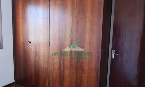 Casa à venda ou locação no Alto de Pinheiros | 231m² | 2 dormitórios | 2 vagas