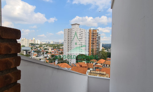 Casa à venda ou locação no Alto de Pinheiros | 231m² | 2 dormitórios | 2 vagas