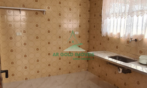 Casa à venda ou locação no Alto de Pinheiros | 231m² | 2 dormitórios | 2 vagas