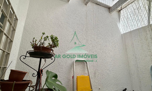 Casa à venda na Pompeia | 90m² | 2 dormitórios | Terraço | Escritório | Garagem