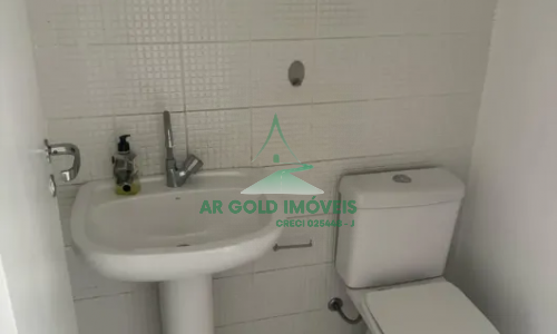 Sala comercial à venda ou locação na Vila Hamburguesa | 45m² | Varanda | Vaga