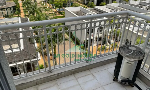 Sala comercial à venda ou locação na Vila Hamburguesa | 45m² | Varanda | Vaga