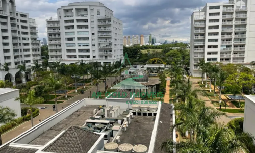 Sala comercial à venda ou locação na Vila Hamburguesa | 45m² | Varanda | Vaga