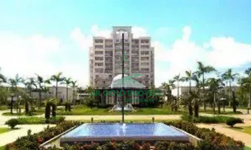 Sala comercial à venda ou locação na Vila Hamburguesa | 45m² | Varanda | Vaga