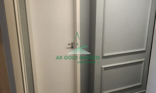 Apartamento à venda na Zona Oeste | 45m² | 1 dormitório | Varanda | Decorado