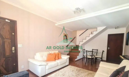 Sobrado à venda | 106m² | 2 suítes | 3 banheiros | 2 vagas | Rua Nanuque