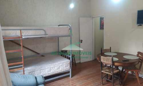 Sobrado à venda ou locação em Pinheiros | 314m² | 9 dormitórios | Salão comercial | 2 vagas