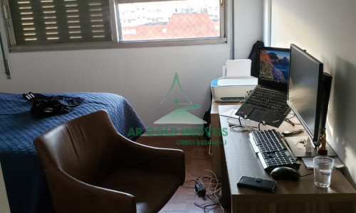 Apartamento à venda em Pinheiros | 160m² | Varanda | 3 banheiros + lavabo | 2 vagas