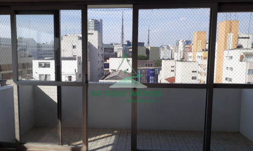 Apartamento à venda em Pinheiros | 160m² | Varanda | 3 banheiros + lavabo | 2 vagas