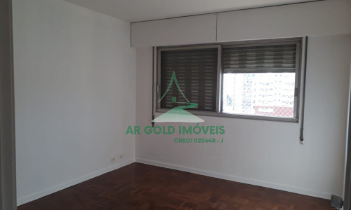 Apartamento à venda em Pinheiros | 160m² | Varanda | 3 banheiros + lavabo | 2 vagas