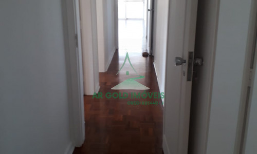 Apartamento à venda em Pinheiros | 160m² | Varanda | 3 banheiros + lavabo | 2 vagas