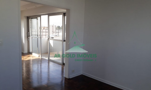 Apartamento à venda em Pinheiros | 160m² | Varanda | 3 banheiros + lavabo | 2 vagas