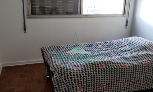 Apartamento à venda em Pinheiros | 160m² | Varanda | 3 banheiros + lavabo | 2 vagas