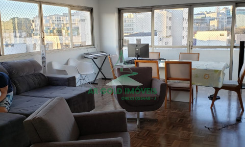 Apartamento à venda em Pinheiros | 160m² | Varanda | 3 banheiros + lavabo | 2 vagas