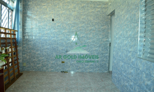 Imóvel com renda à venda | 3 casas no terreno | Jardim Ipanema | Excelente investimento