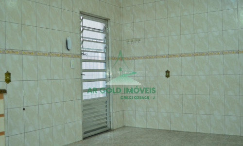 Imóvel com renda à venda | 3 casas no terreno | Jardim Ipanema | Excelente investimento