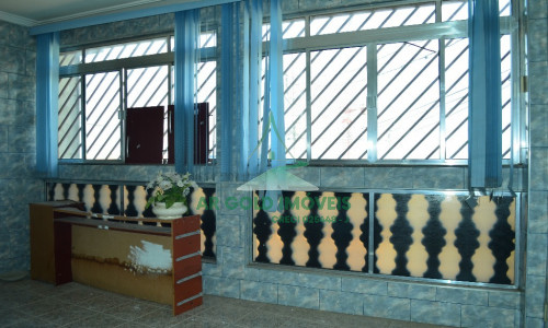 Imóvel com renda à venda | 3 casas no terreno | Jardim Ipanema | Excelente investimento