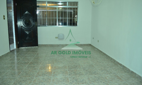 Imóvel com renda à venda | 3 casas no terreno | Jardim Ipanema | Excelente investimento