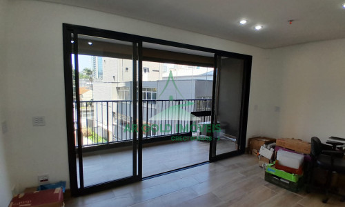 Sala comercial para locação no Butantã | 29,3m² | Varanda envidraçada | Rua Eng. Bianor