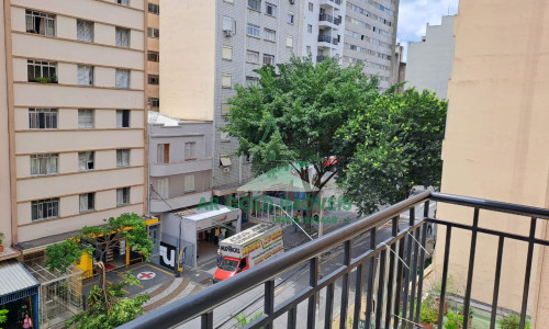 Apartamento à venda em Higienópolis | 1 dormitório | Varanda | Vaga | Próx. Metrô
