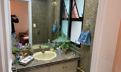 Apartamento de alto padrão à venda no Pacaembu | 230m² | 3 suítes | 4 vagas | Rua Traipu